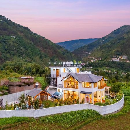 Stayvista At The Oakridge 4 Bhk Villa In Dharamshala With Jacuzzi & Balcony Chamba (Himachal Pradesh) Exteriér fotografie