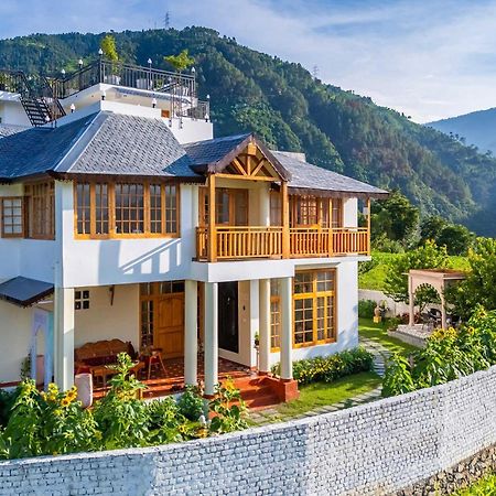 Stayvista At The Oakridge 4 Bhk Villa In Dharamshala With Jacuzzi & Balcony Chamba (Himachal Pradesh) Exteriér fotografie